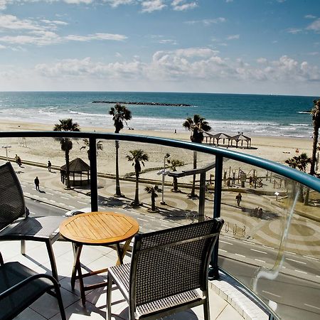Ocean Front Apartments First Line To The Beach เทลอาวีฟ ภายนอก รูปภาพ