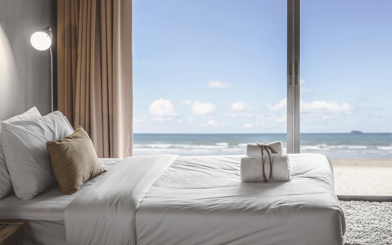 Ocean Front Apartments First Line To The Beach เทลอาวีฟ ภายนอก รูปภาพ