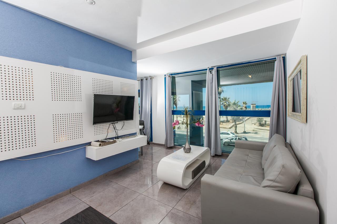 Ocean Front Apartments First Line To The Beach เทลอาวีฟ ห้อง รูปภาพ