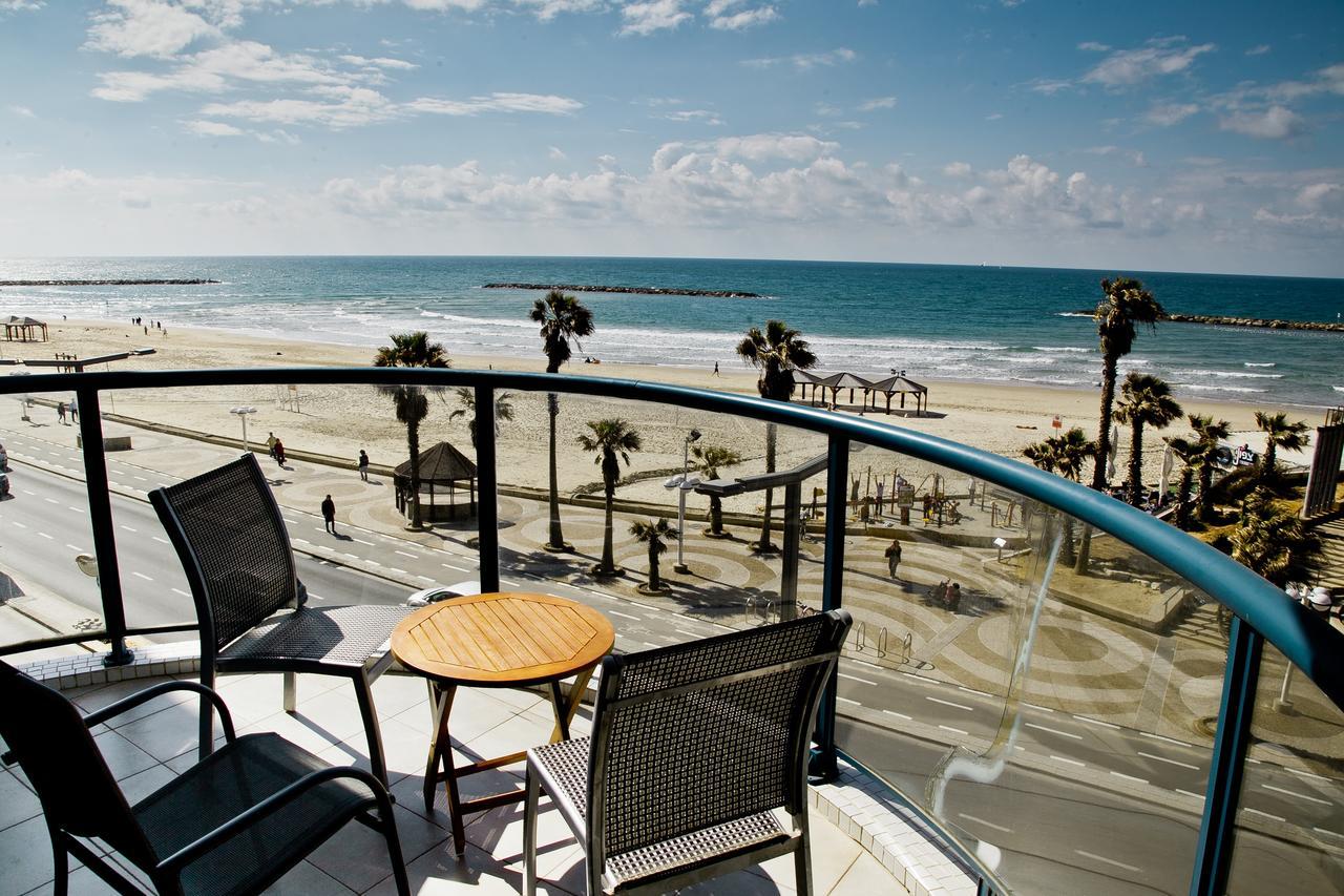 Ocean Front Apartments First Line To The Beach เทลอาวีฟ ภายนอก รูปภาพ