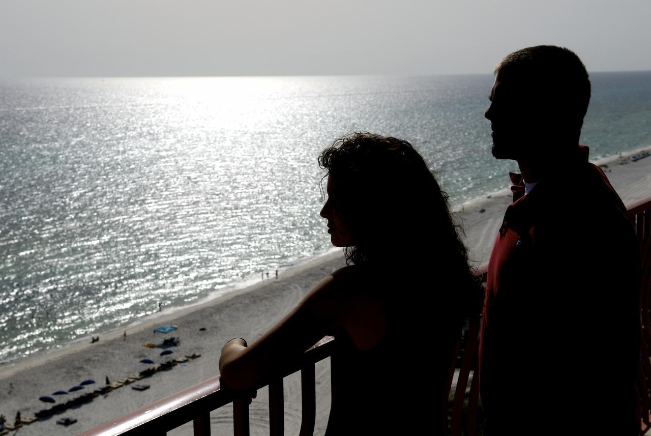 Ocean Front Apartments First Line To The Beach เทลอาวีฟ ภายนอก รูปภาพ